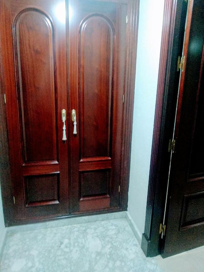 Wish Suite Central De Sevilla מראה חיצוני תמונה