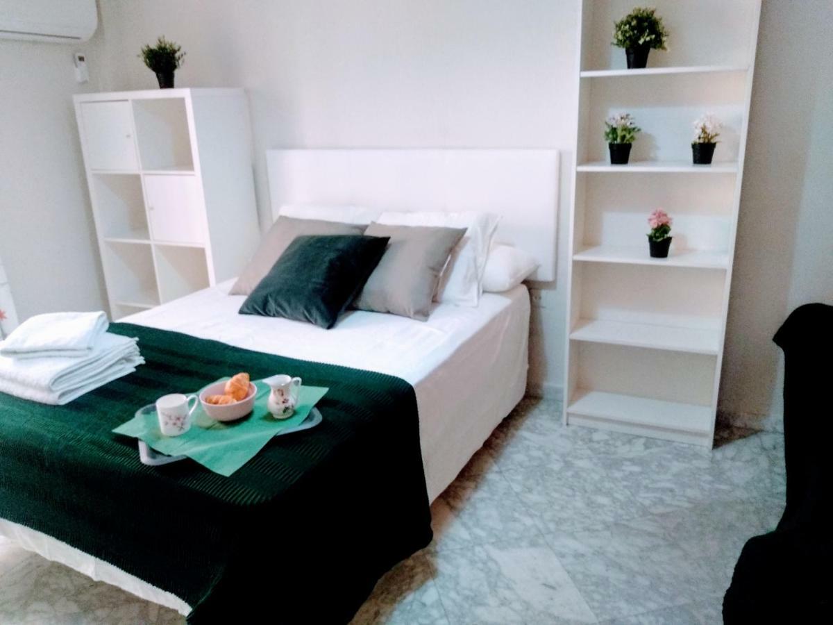 Wish Suite Central De Sevilla מראה חיצוני תמונה